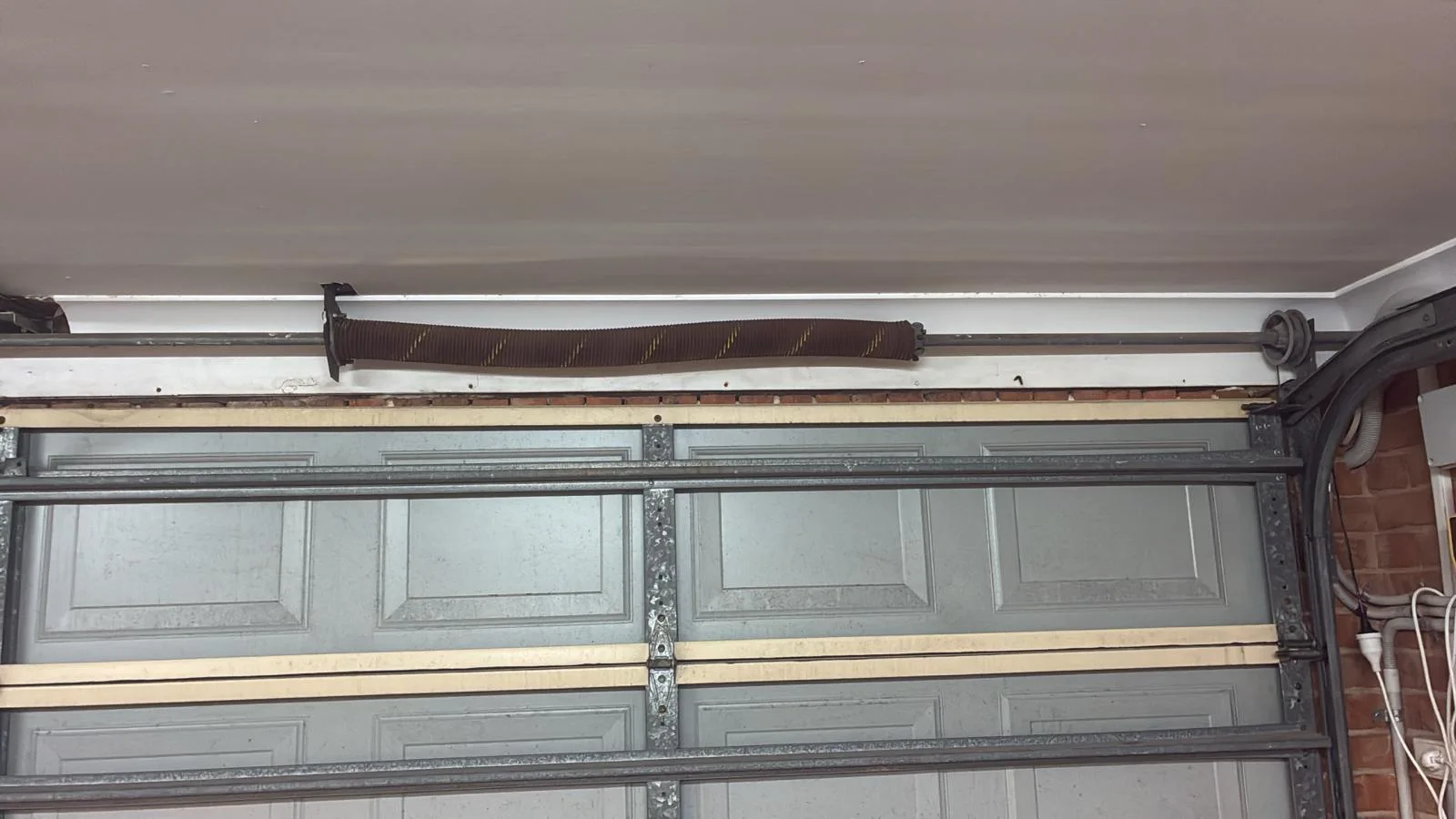 Spring replacement — garage door repairs in Gaven